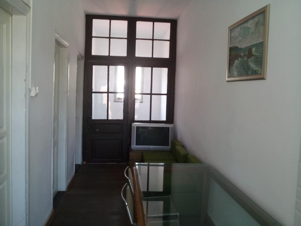 Auberge de jeunesse Old House à Burgas Extérieur photo